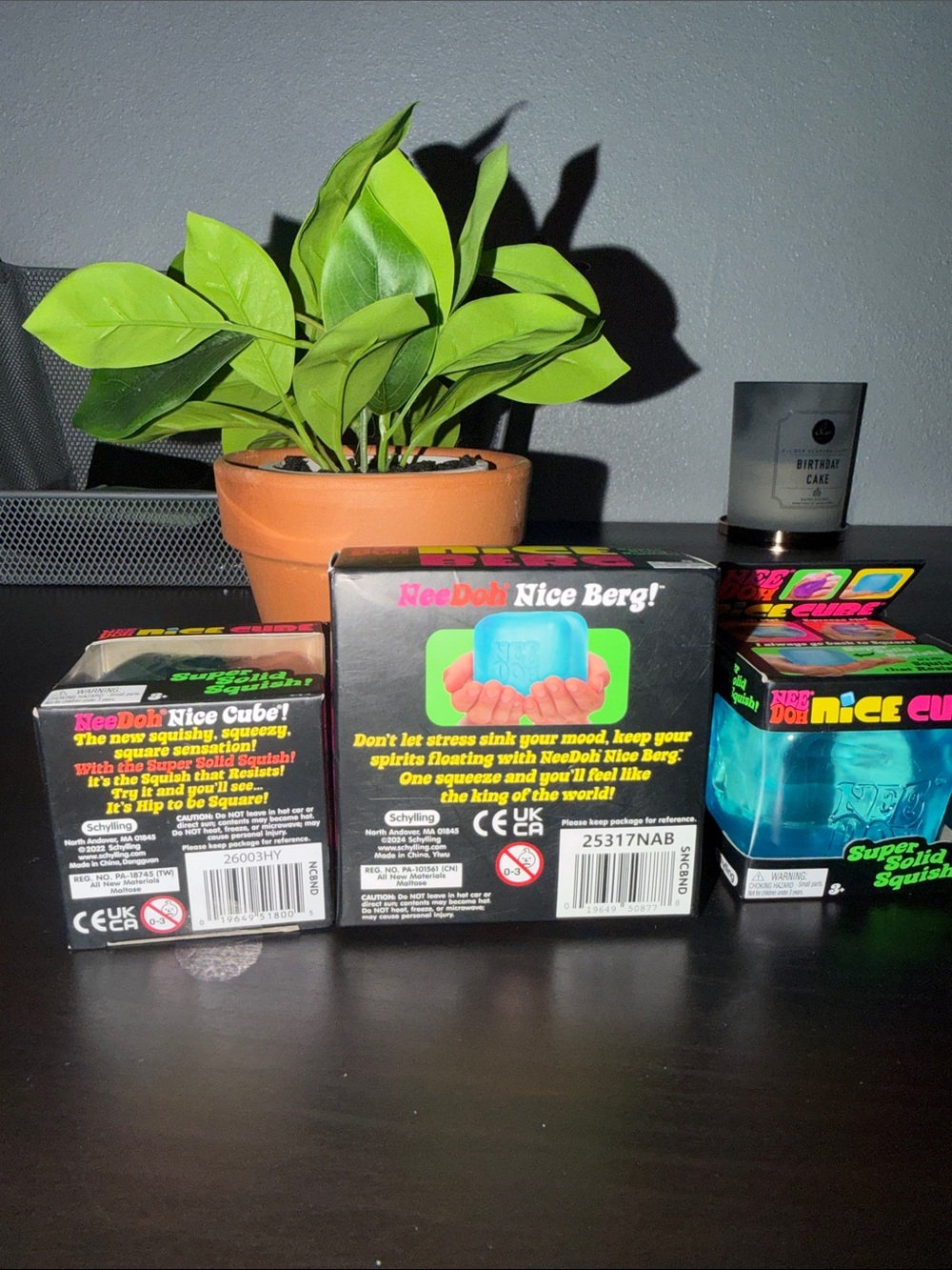Nee Doh Nice Berg Super Solid Squish Blue Cubes - Picture 5 of 9